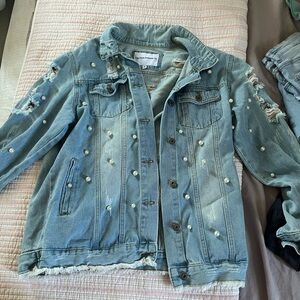 Style between us denim jacket pearls